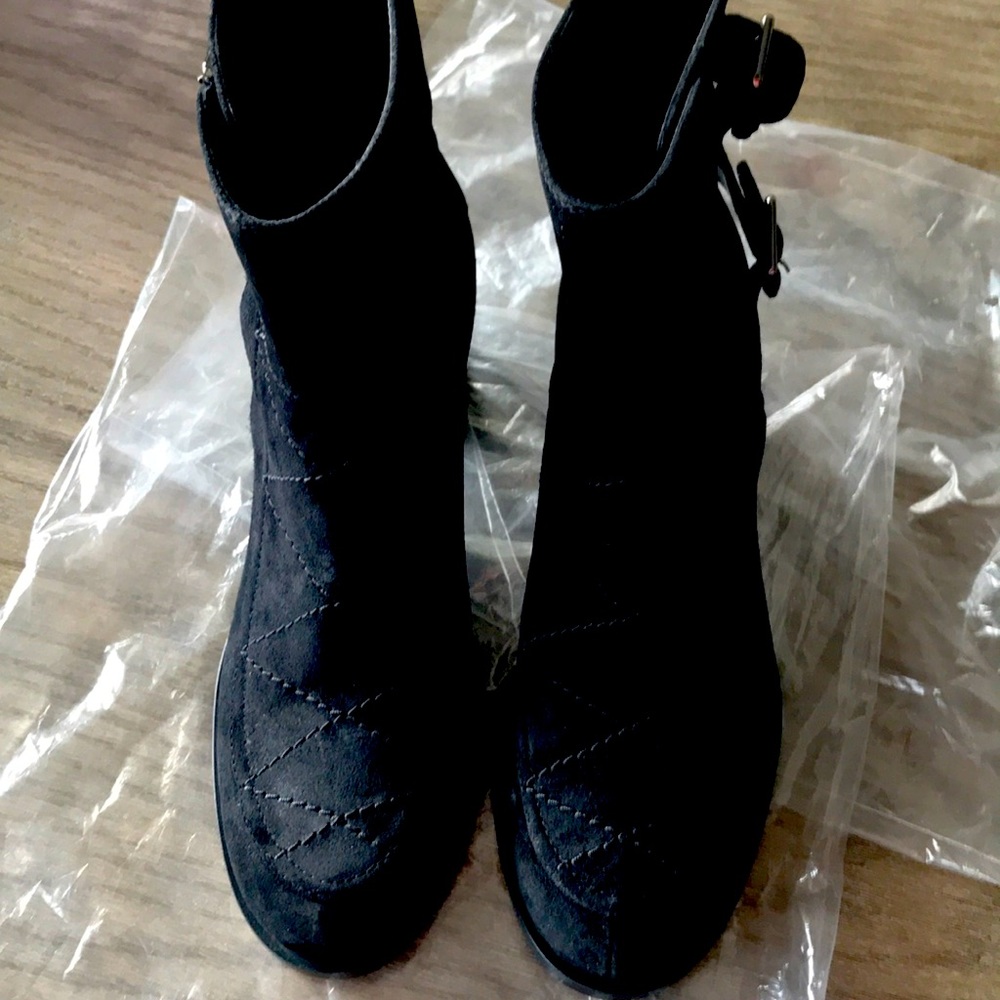 Black leather ankle boots
